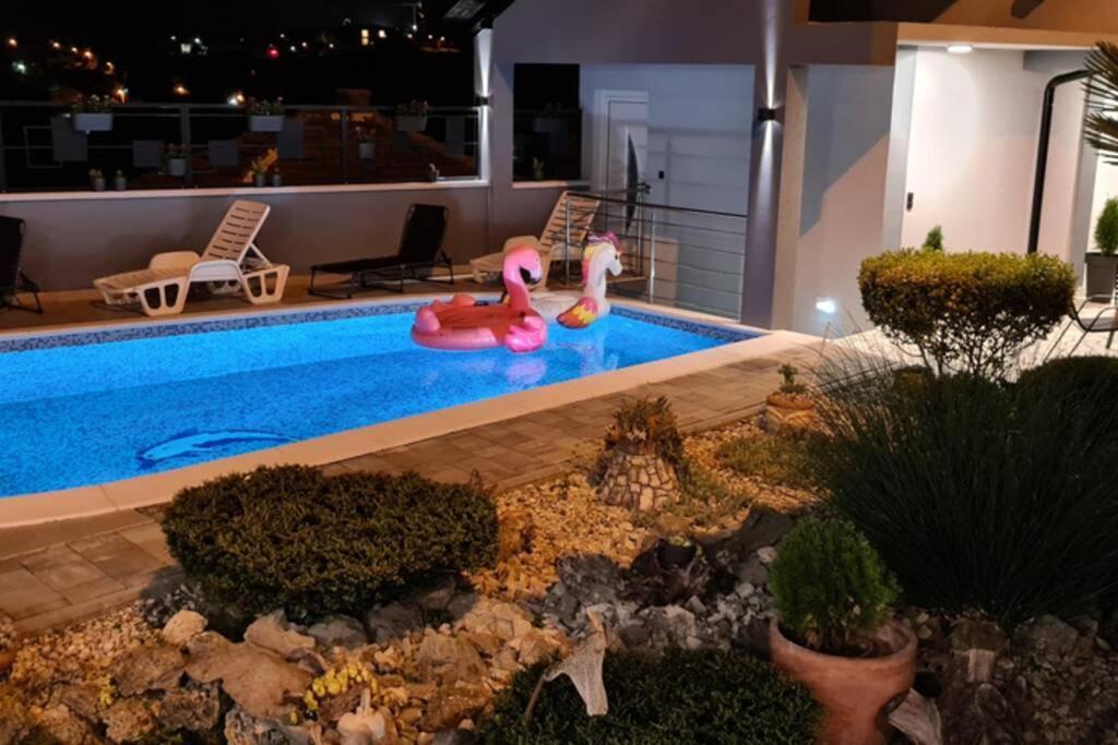 Villa Mostar - Resort Rozic エクステリア 写真