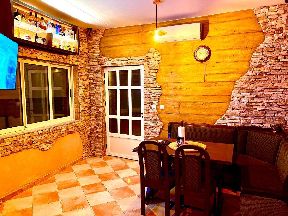 Villa Mostar - Resort Rozic エクステリア 写真