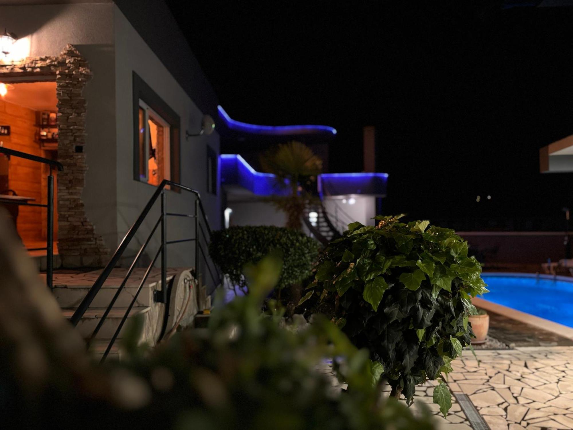 Villa Mostar - Resort Rozic エクステリア 写真